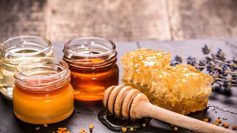 العسل هو العلاج الشعبي الأكثر فعالية للقوة. 